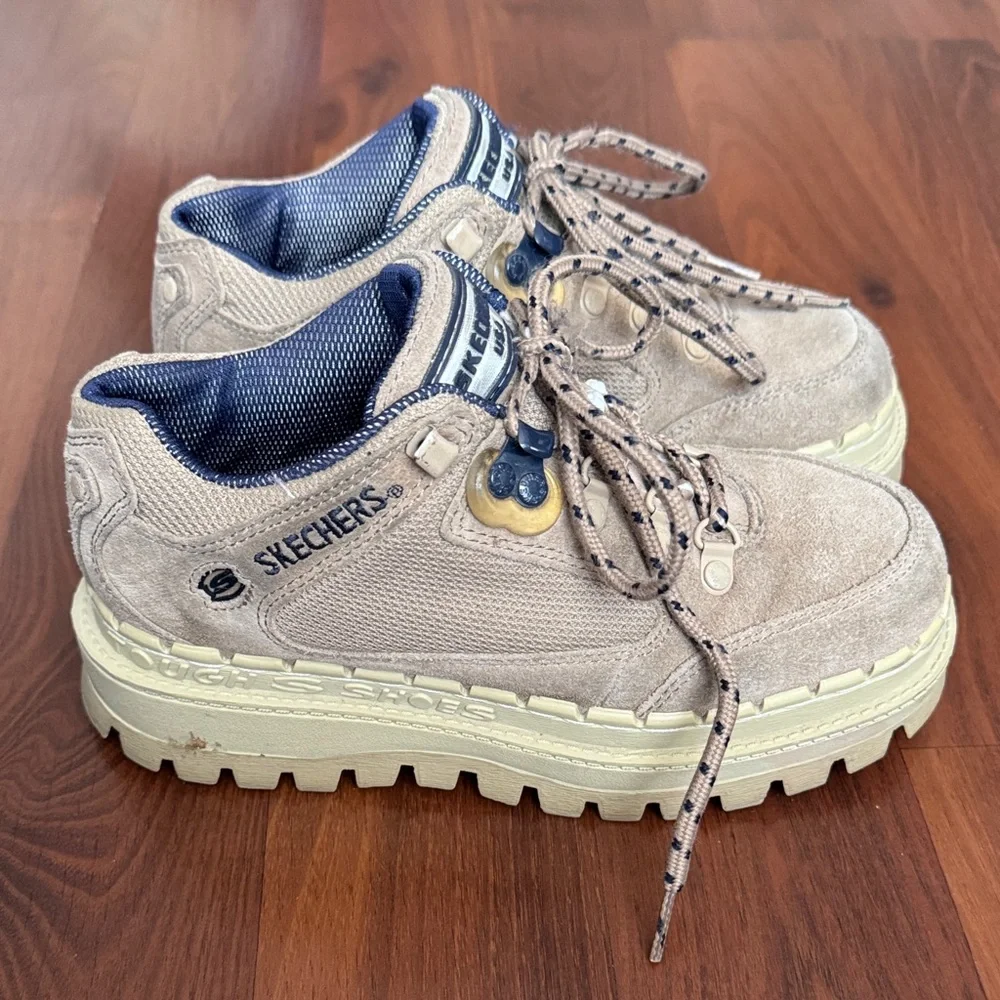 Vintage Skechers Platform Beige and Blue Sneakers
